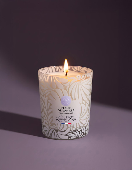 Bougie Végétale 180 g Fleur de Vanille ; une touche gourmande et élégante à intégrer dans votre intérieur.