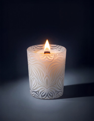 Bougie Végétale 180 g Mèche en Bois Ambre Noire au design réinventé