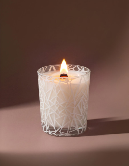 Bougie Végétale 180 g Mèche en Bois Cèdre Blanc ; design unique et réinventé de ces bougies Les Traditionnels 180 g