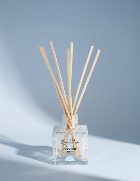 Diffuseur de parfum d'une contenance de 50 ml. Parfum Verveine. Une fragrance aromatique fraîche