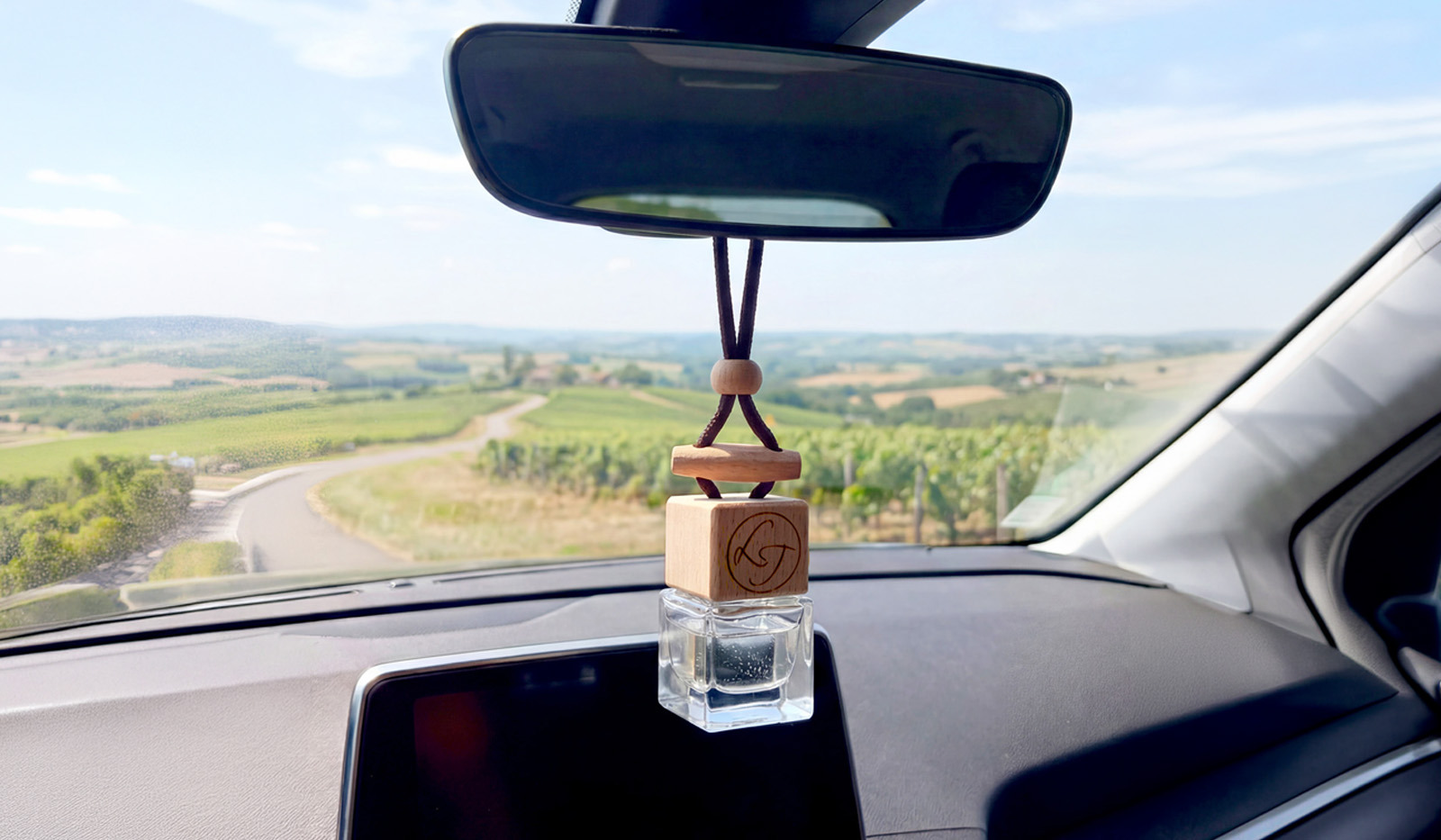Diffuseur à suspendre 15 ml : comment parfumer sa voiture et son intérieur efficacement ?
